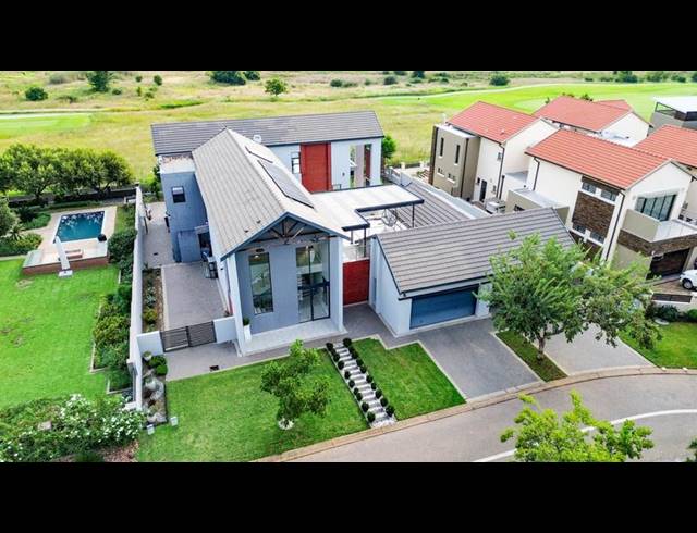 5 BEDROOM HOUSE FOR SALE IN COPPERLEAF ESTATE